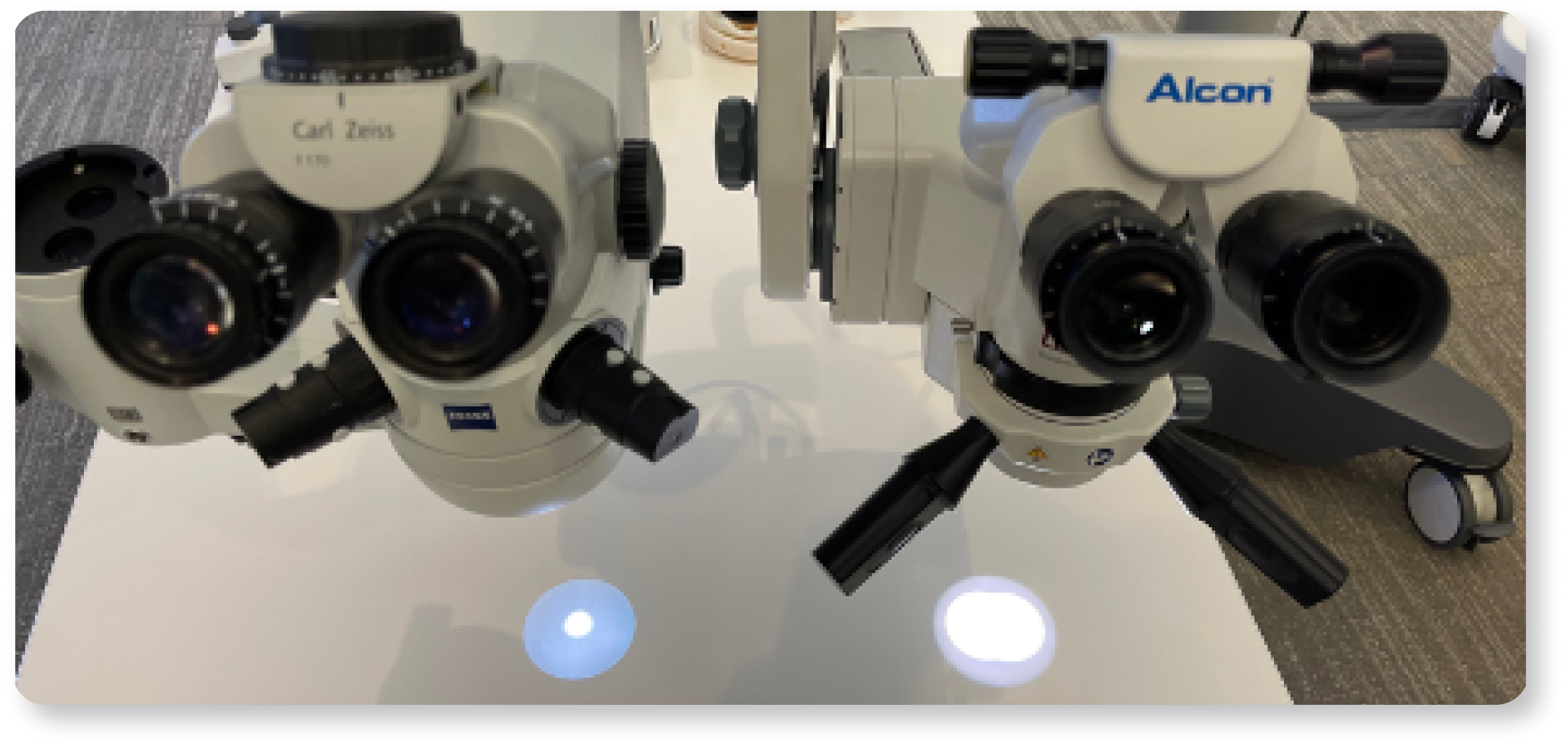 LuxOR® Revalia™ Ophthalmic Microscope Alcon Professional