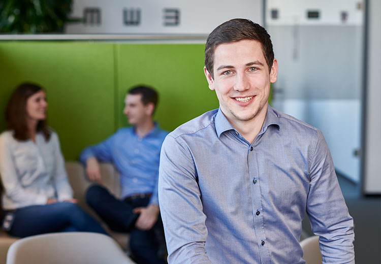 Porträtfoto von Manuel G. Trainee