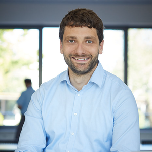 Porträtfoto von Dr. Andreas Vetter, Principal Engineer Corneal Refractive, F&E